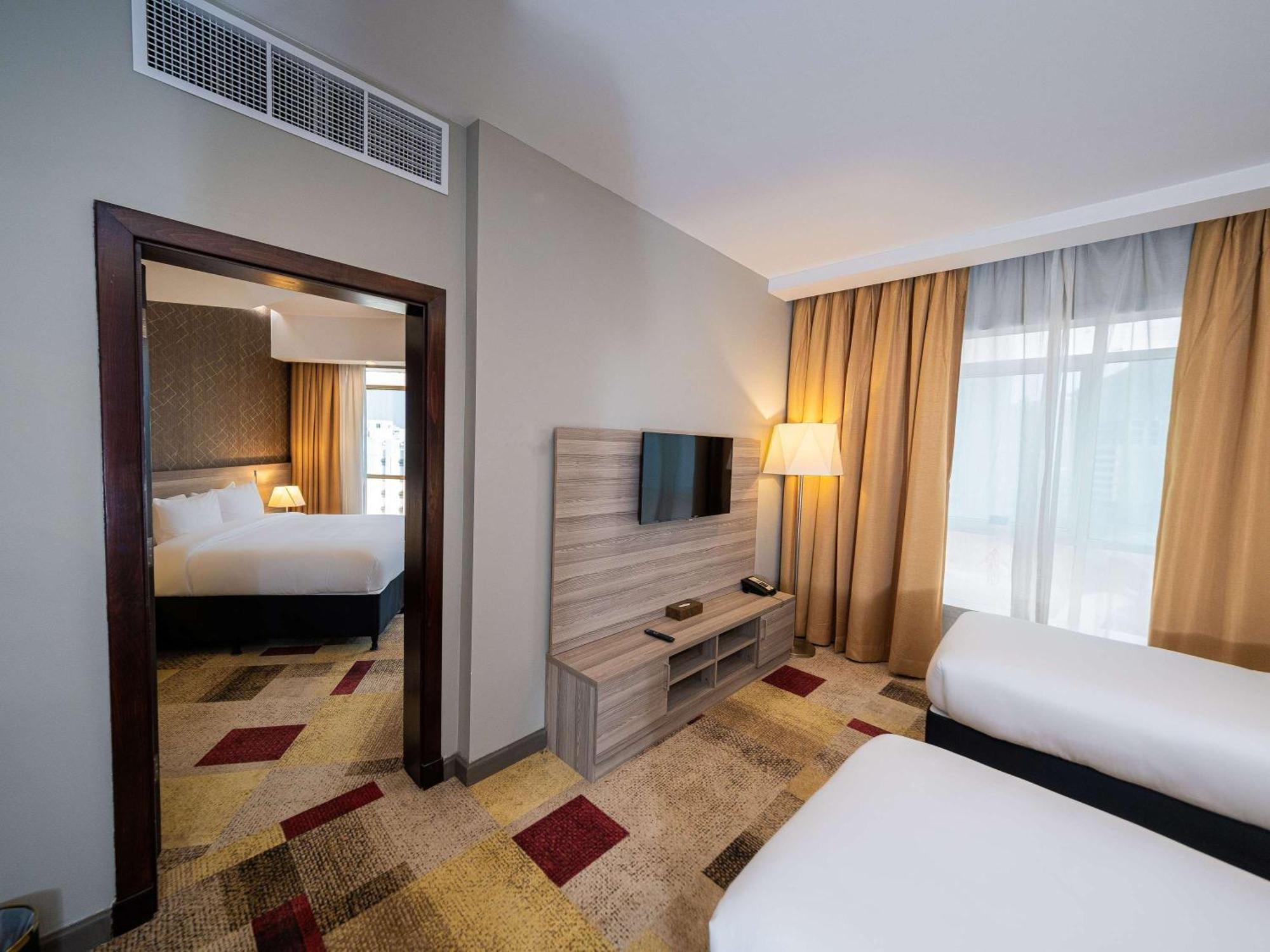 Mercure Makkah Aziziah Mecca Exterior photo